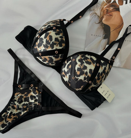 Shezaib Wired Push-Up Leopard Print Bra & Panty Set – Bold, Padded & Wildly Confident 307
