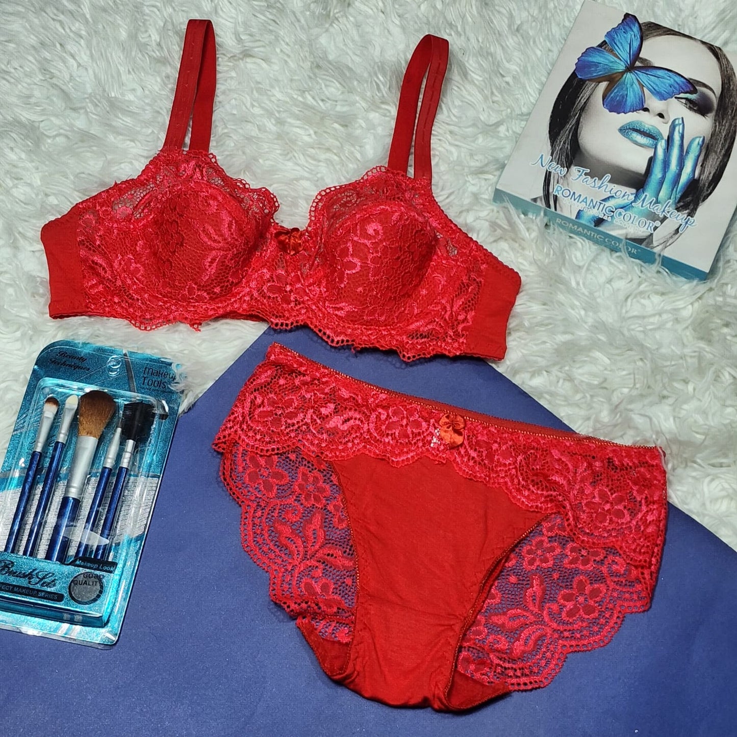 Shezaib Cute Lace Embroided Soft Padded Underwired Bra And Panty Set
