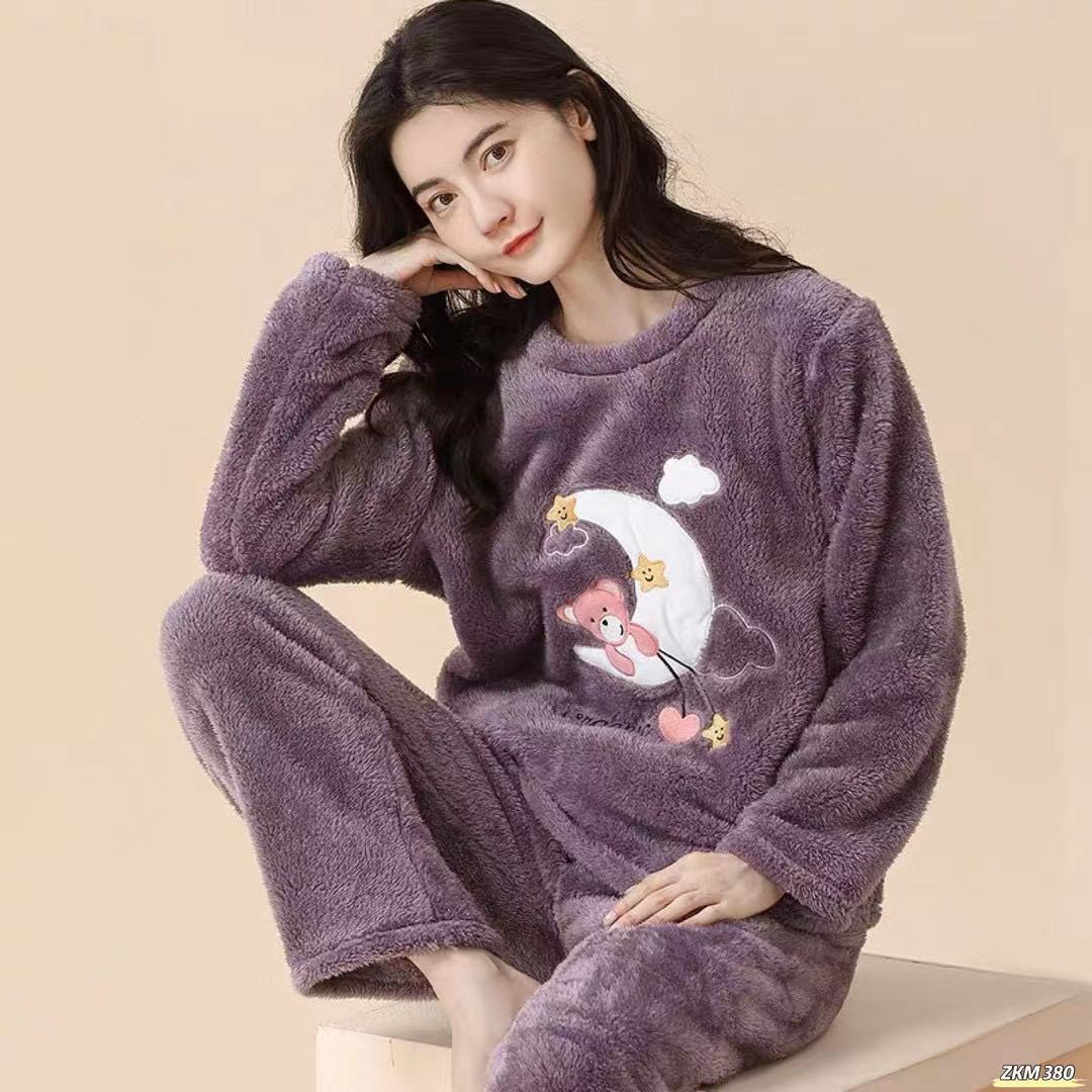 Shezaib 2 PCS /set Women Pajamas Winter Coral Velvet hickened Warmth Cartoon Stickers e Wear Suit