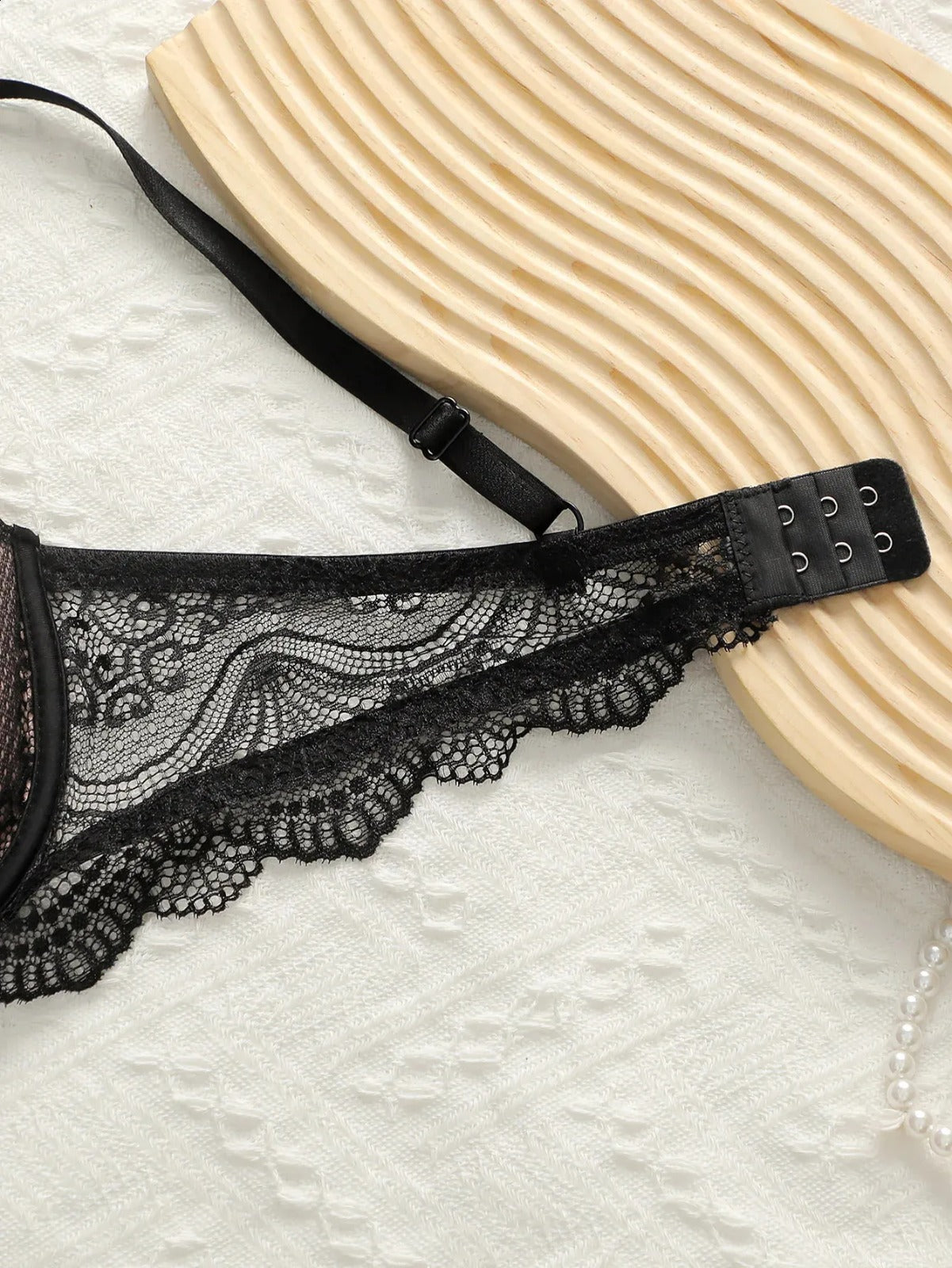 New High Quality Cute Lace Embroidery Push Up Bra & Panty set- U093