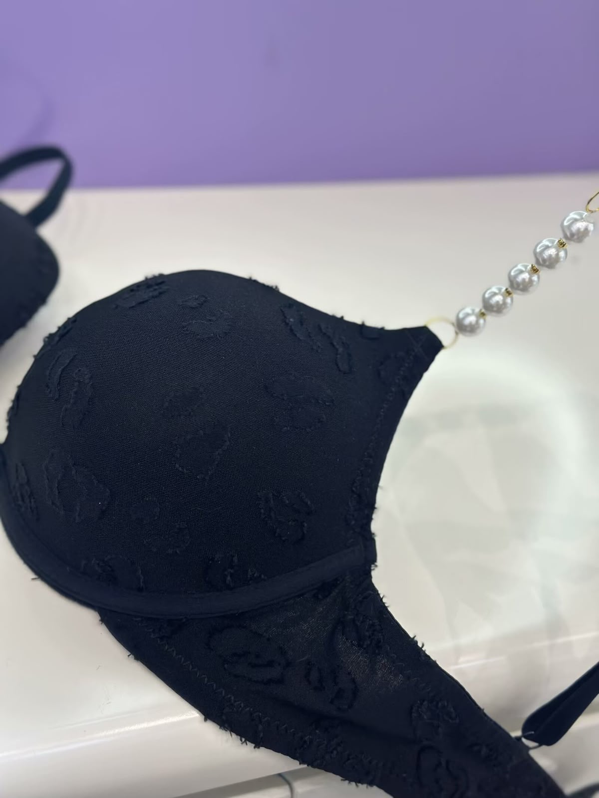 Luxury Pearl-Strap Lace Padded Bra Black -9091