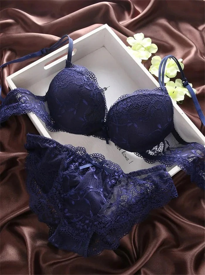 Flourish Lavender Lace Bra – Push Up & Double Padded Floral Comfort (9118)