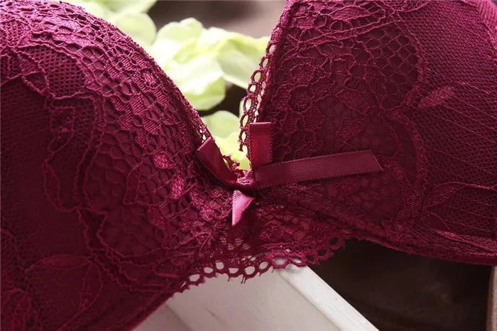 Flourish Lavender Lace Bra – Push Up & Double Padded Floral Comfort (9118)