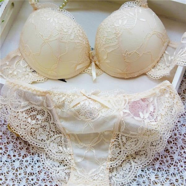 Flourish Lavender Lace Bra – Push Up & Double Padded Floral Comfort (9118)