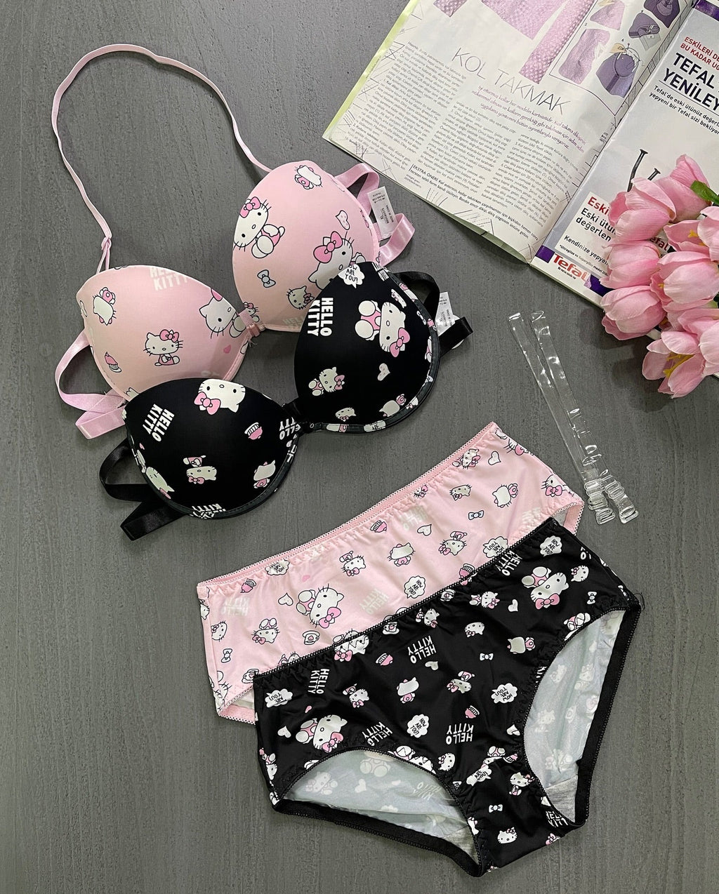 Shezaib High Quality Front Open 4 In 1  Push-up Hello Kitty Print Adjustable Straps Bra Panty Set 016