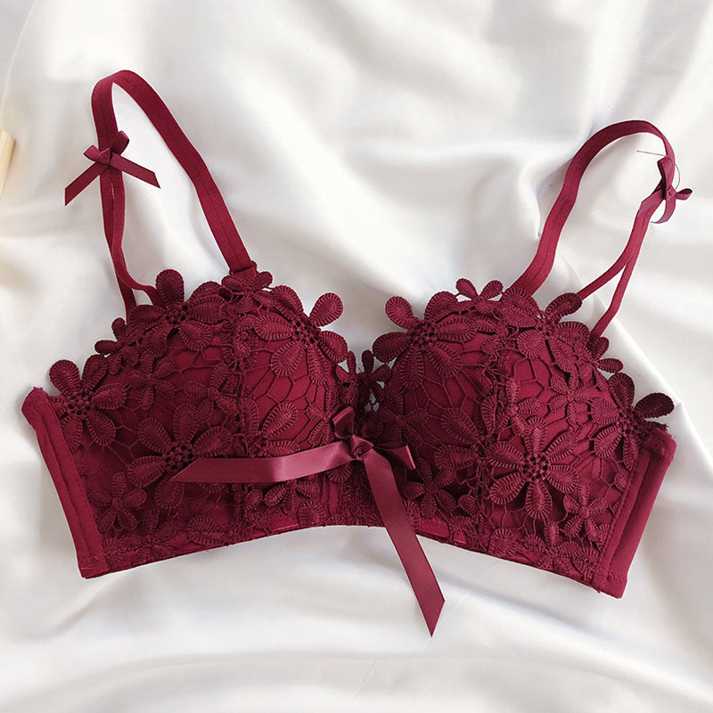 Cute Lace Flower Embroided High Quality Back Closure Adjustable Straps Bra & Panty Set
